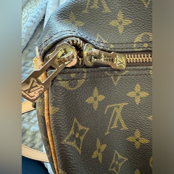 Louis Vuitton 50cm💯 keepall - Picture 7 of 14